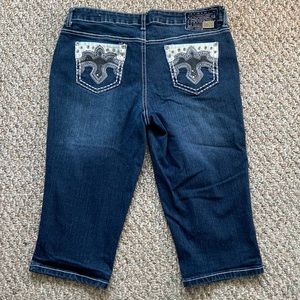 Embellished Capri Jeans